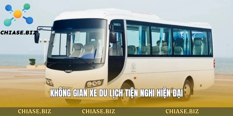 Không gian xe du lịch tiện nghi hiện đại